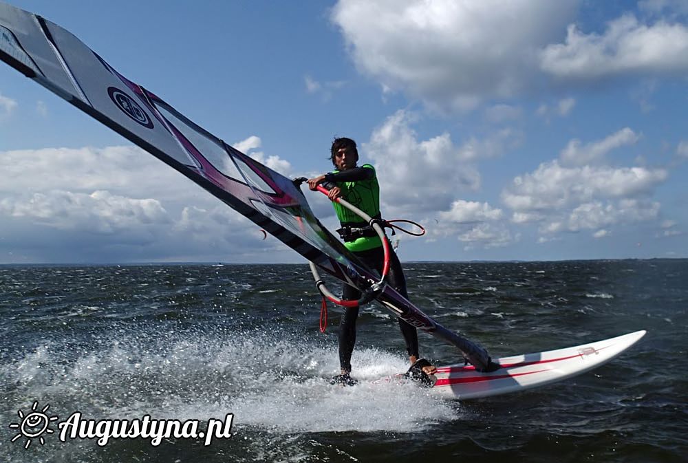 Windsurfing i kitesurfing 14-08-2014 w Jastarni na Pwyspie Helskim