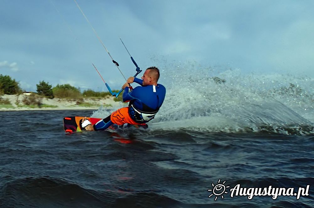 Windsurfing i kitesurfing 16-08-2014 w Jastarni na Pwyspie Helskim