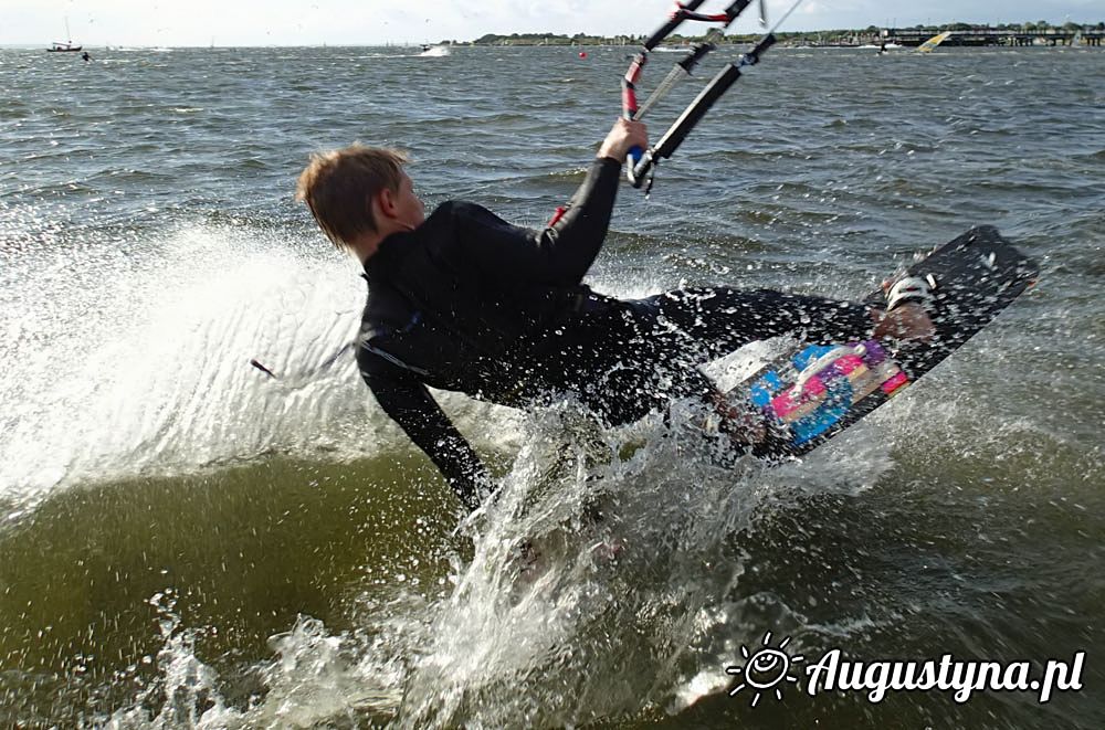 Windsurfing i kitesurfing 16-08-2014 w Jastarni na Pwyspie Helskim