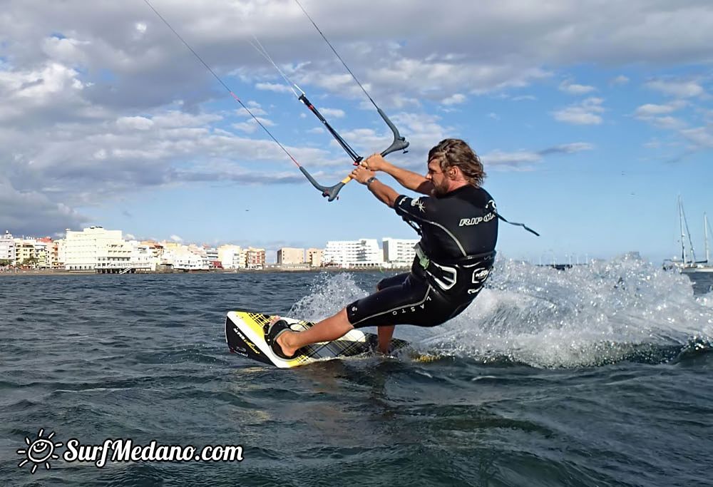 WSW wind at Playa Sur in El Medano Tenerife