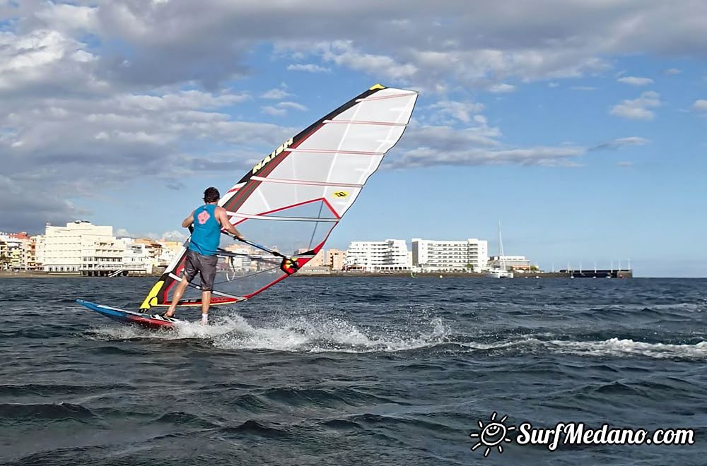 WSW wind at Playa Sur in El Medano Tenerife