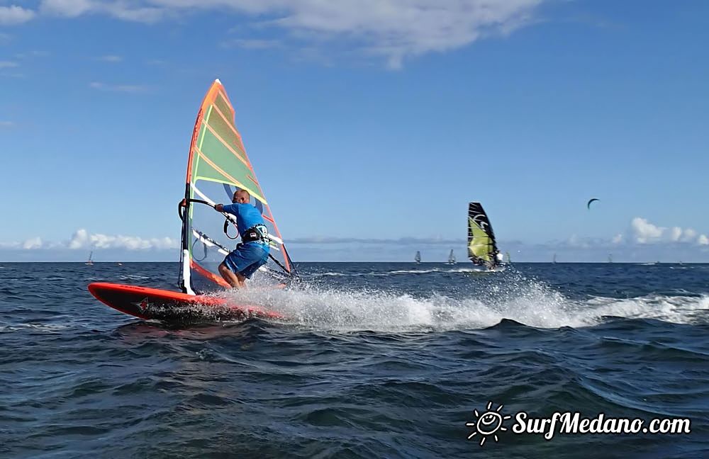 WSW wind at Playa Sur in El Medano Tenerife