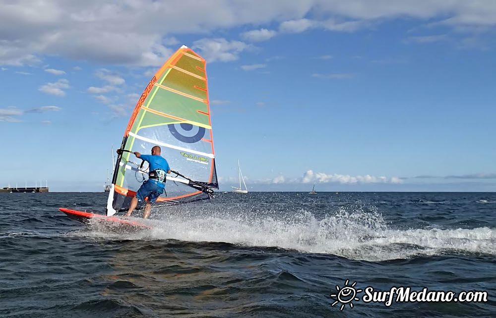 WSW wind at Playa Sur in El Medano Tenerife