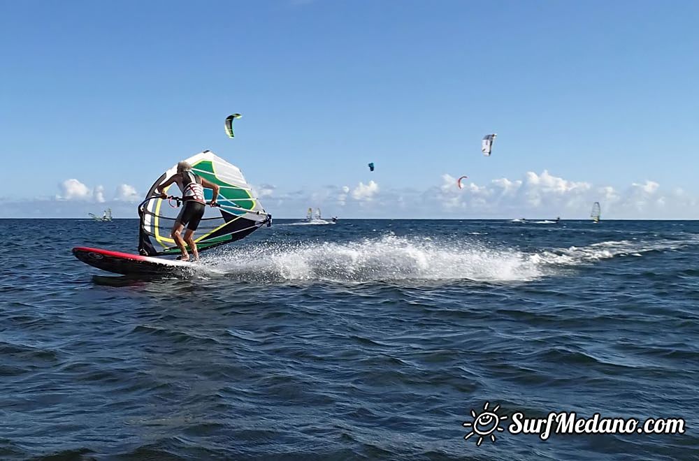 WSW wind at Playa Sur in El Medano Tenerife