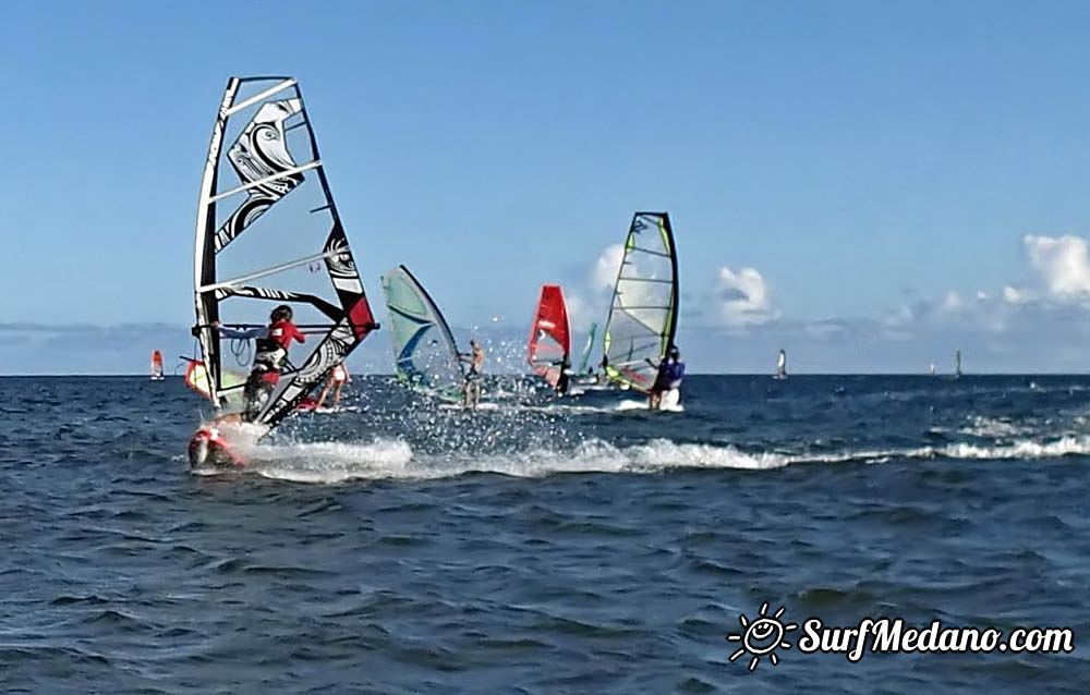 WSW wind at Playa Sur in El Medano Tenerife