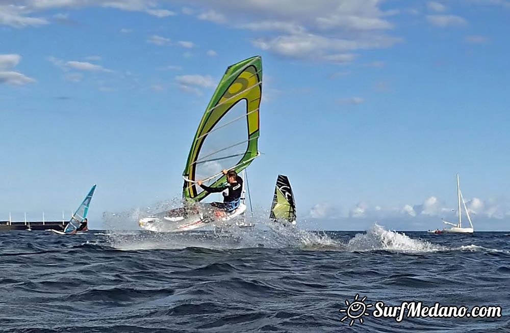 WSW wind at Playa Sur in El Medano Tenerife