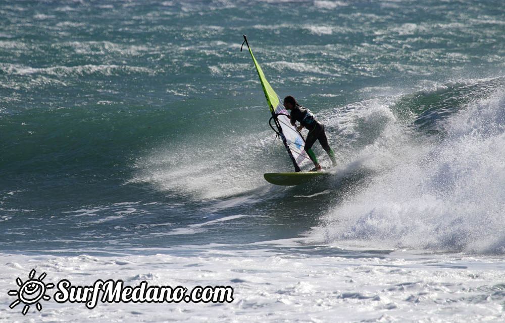 Mast high waves at Los Christianos with Alex Mussolini, Valter Scotto and others