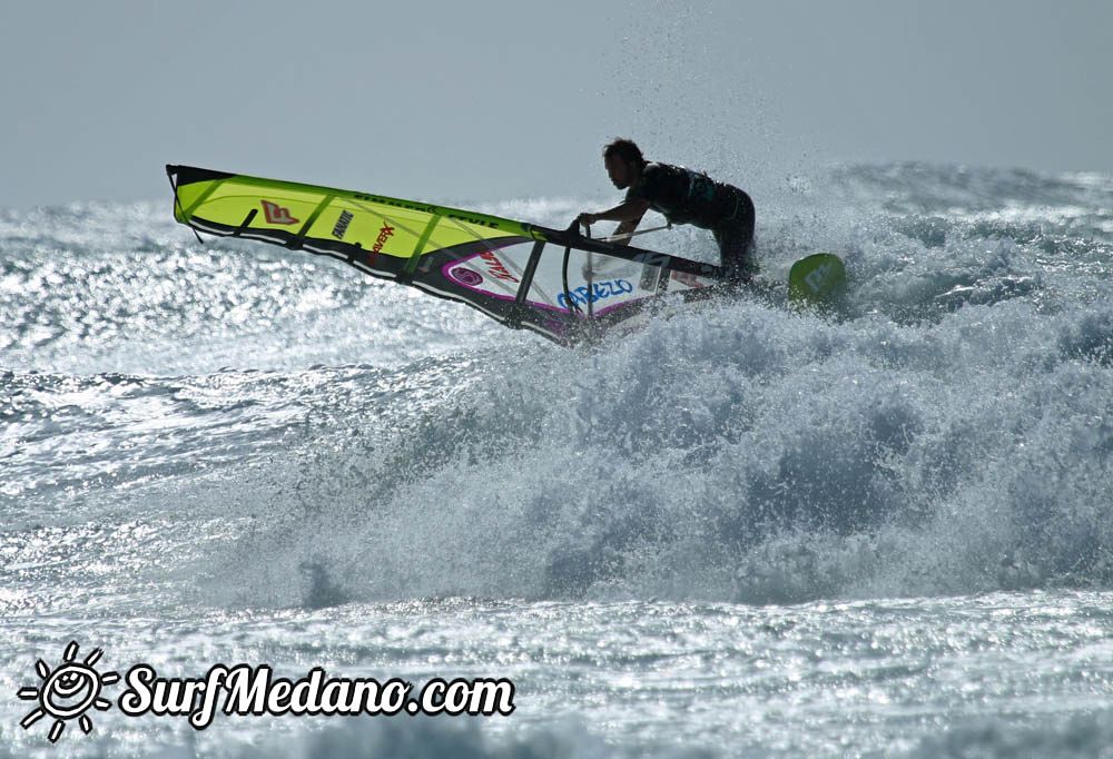 Mast high waves at Los Christianos with Alex Mussolini, Valter Scotto and others