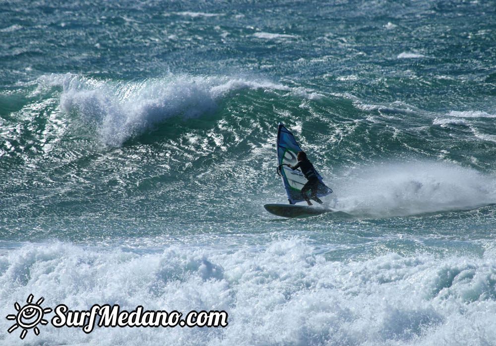 Mast high waves at Los Christianos with Alex Mussolini, Valter Scotto and others