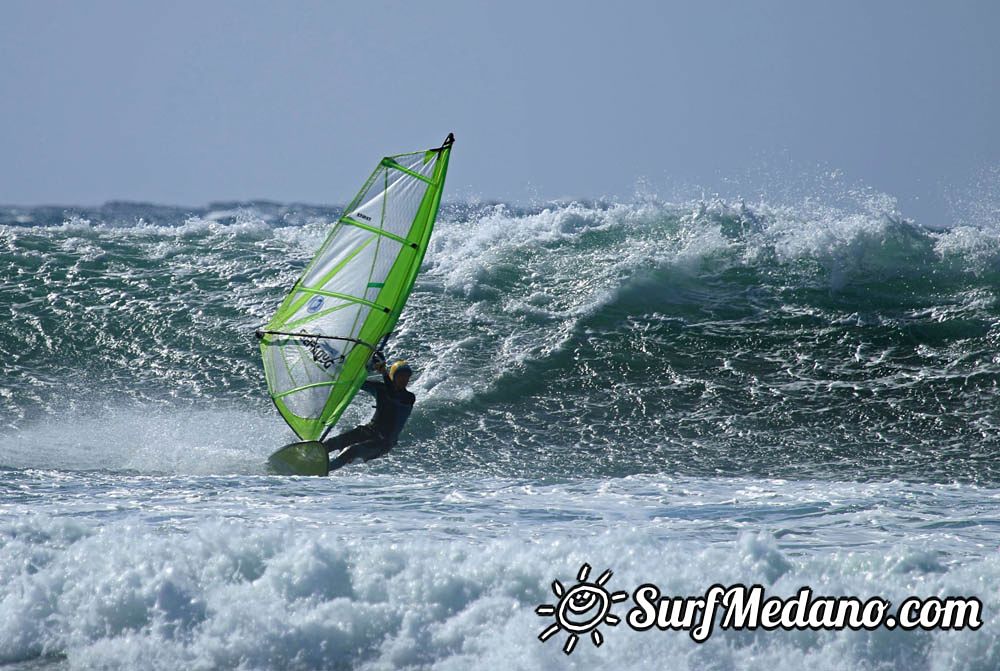 Mast high waves at Los Christianos with Alex Mussolini, Valter Scotto and others