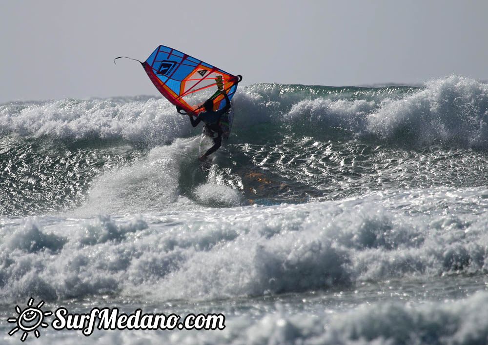 Mast high waves at Los Christianos with Alex Mussolini, Valter Scotto and others