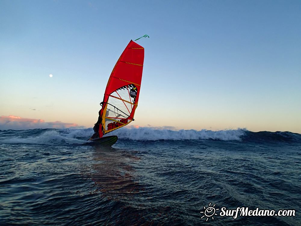Sunset windsurfing at Harbour Wall in El Medano