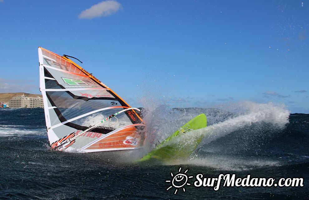 Sunset windsurfing at Harbour Wall in El Medano