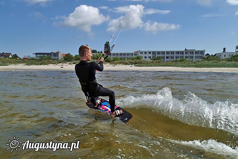 Kitesurfing w Jastarni na Półwyspie Helskim