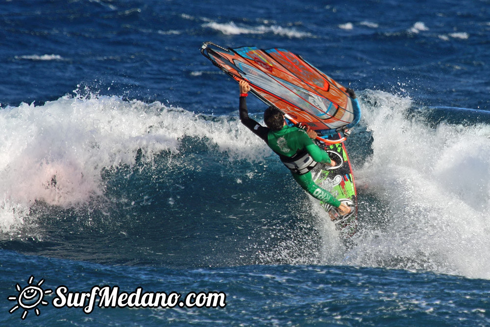 Windsurfing at El Cabezo in El Medano Tenerife 07-01-2015
