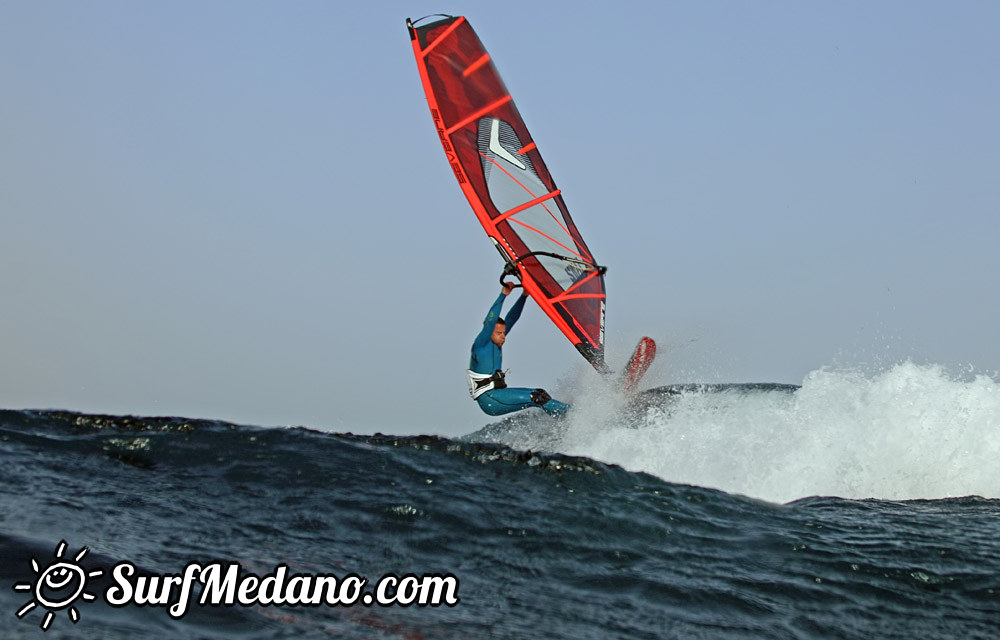 Ripping waves at El Cabezo in El Medano 10-01-2014