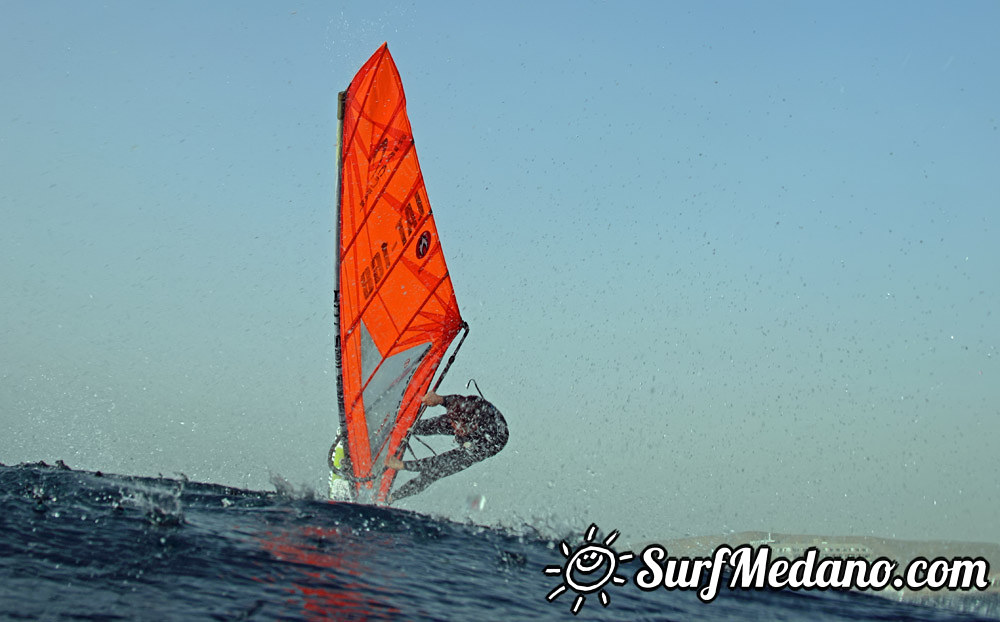 Ripping waves at El Cabezo in El Medano 10-01-2014