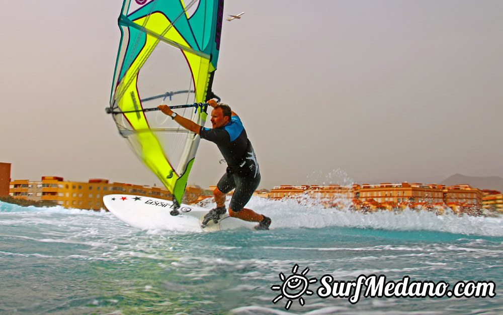 Ripping waves at El Cabezo in El Medano 11-01-2014