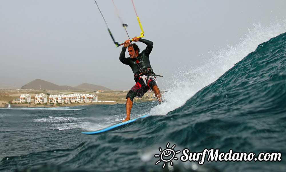 Ripping waves at El Cabezo in El Medano 11-01-2014