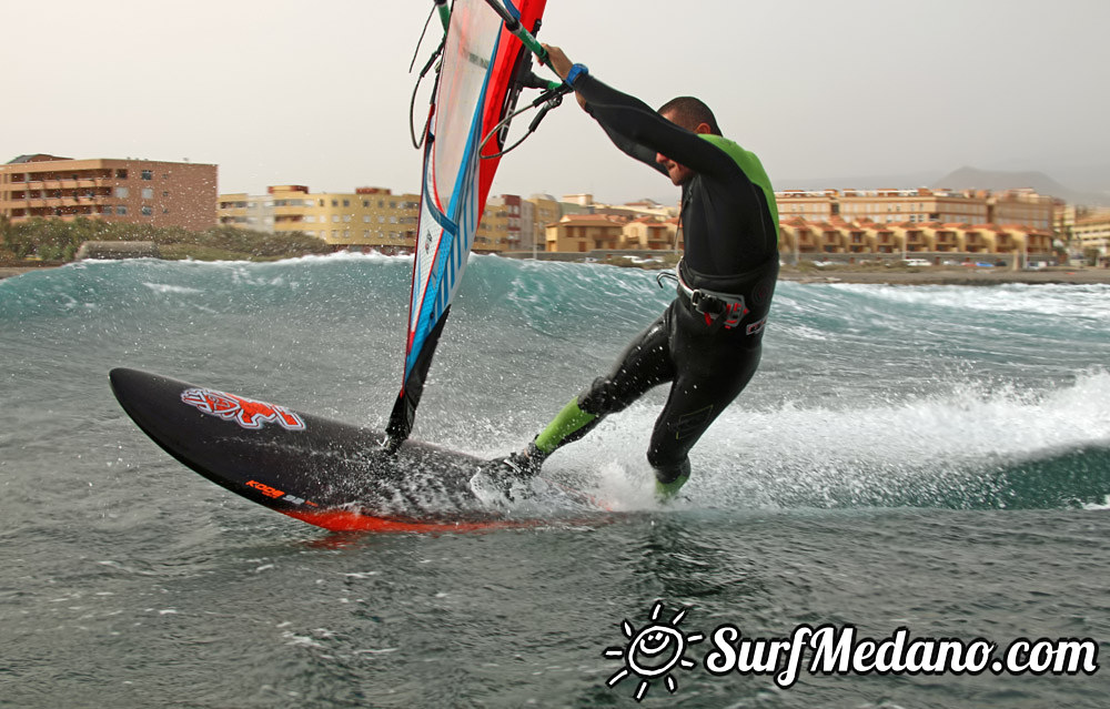 Ripping waves at El Cabezo in El Medano 11-01-2014