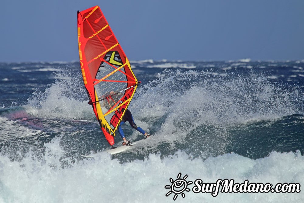 Windsurfing at El Cabezo with gusts up to 50 knots