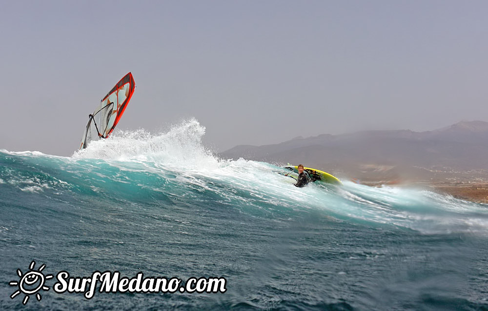 Windy Calima in El Medano 16-05-2015 Tenerife