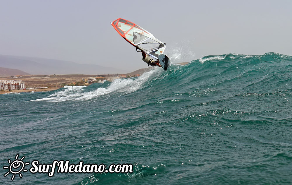 Windy Calima in El Medano 16-05-2015 Tenerife
