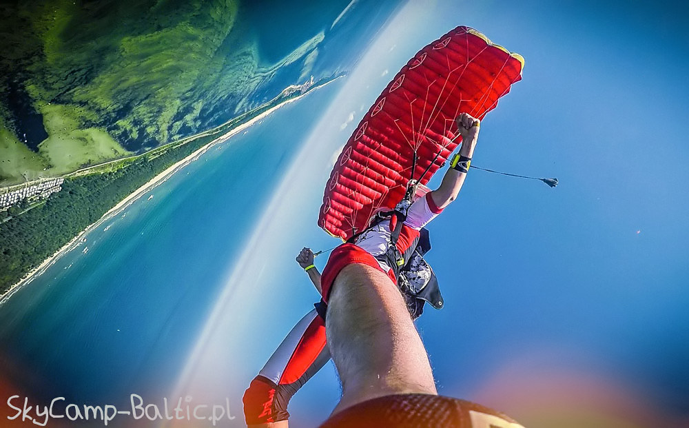 Jak w niebie, czyli skoki spadochronowe w Jastarni na Półwyspie Helskim wg SkyCamp.pl