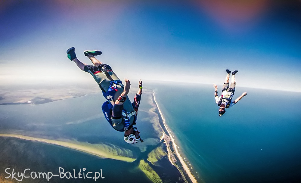 Jak w niebie, czyli skoki spadochronowe w Jastarni na Półwyspie Helskim wg SkyCamp.pl