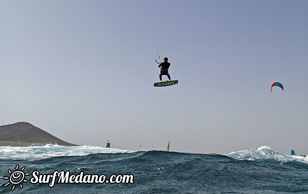 Hawaii at Harbour Wall in El Medano 12-11-2015