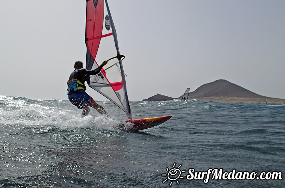 Hawaii at Harbour Wall in El Medano 12-11-2015