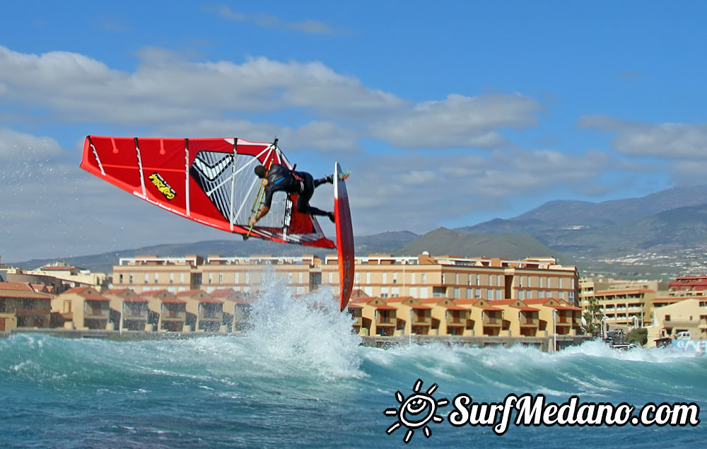 Sun, wind and fun at El Cabezo in El Medano 23-11-2015  