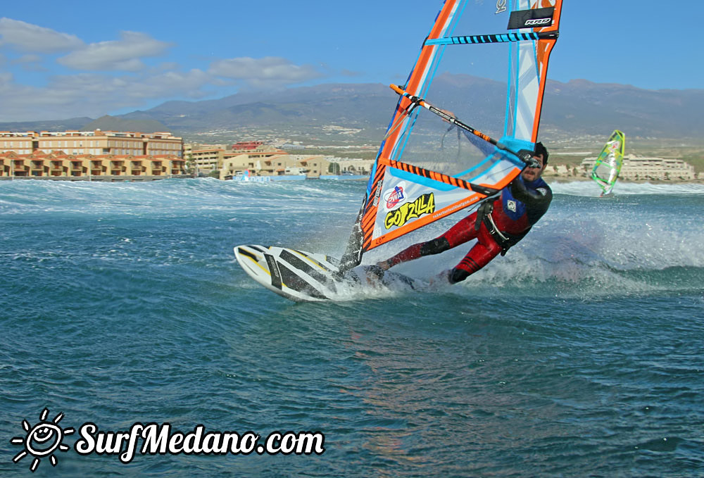 Sun, wind and fun at El Cabezo in El Medano 23-11-2015  