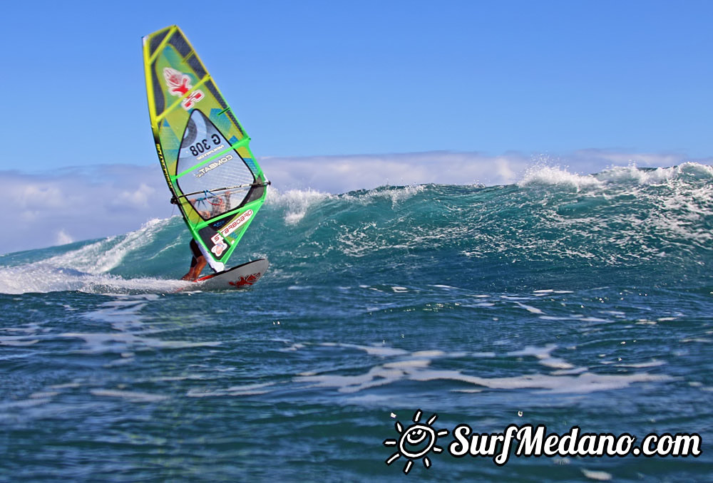 Sun, wind and fun at El Cabezo in El Medano 23-11-2015  