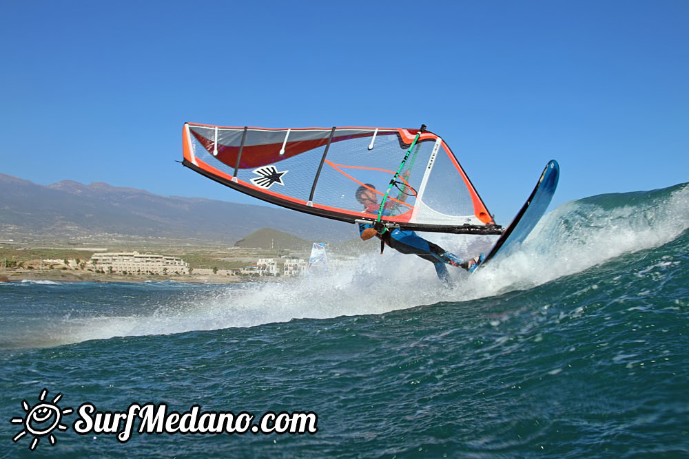 Sun, wind and fun at El Cabezo in El Medano 23-11-2015  