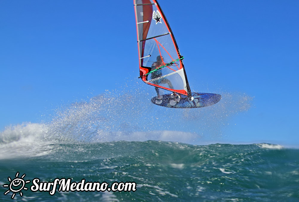 Sun, wind and fun at El Cabezo in El Medano 23-11-2015  