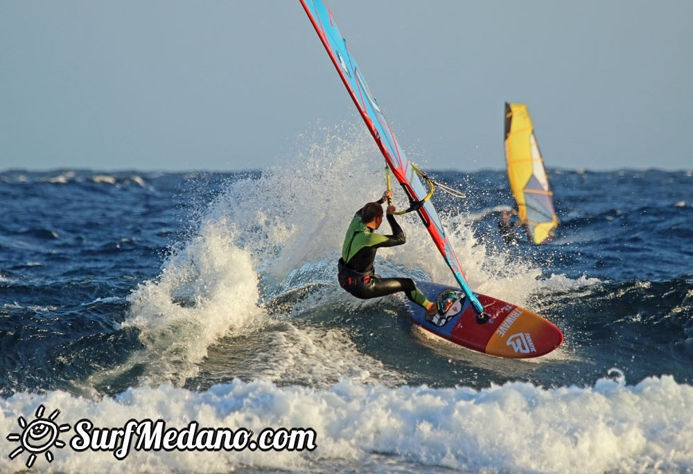 Windsurfing at Harbour Wall aka Muelle in El Medano 26-11-2015  