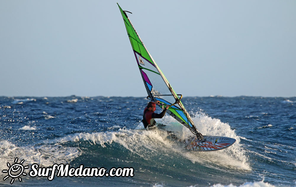 Windsurfing at Harbour Wall aka Muelle in El Medano 26-11-2015  