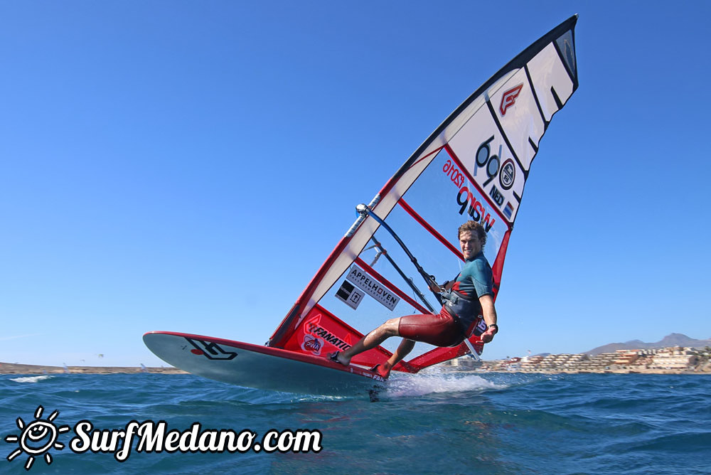 TWS Windsurf Pro Slalom Training 2016 in El Medano