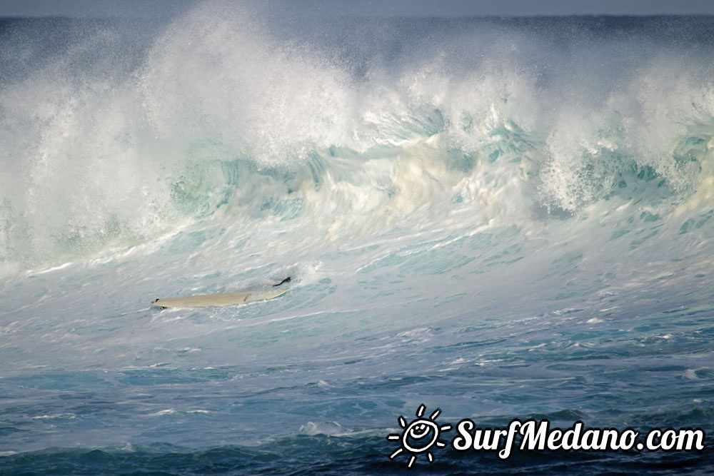 BIG XXL Wave Surfing North Tenerife Tenerife