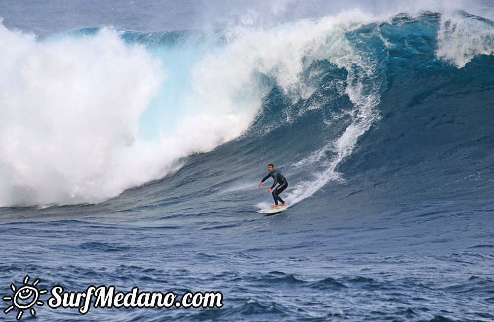 BIG XXL Wave Surfing North Tenerife Tenerife