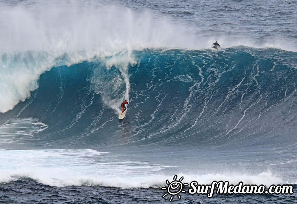 BIG XXL Wave Surfing North Tenerife Tenerife