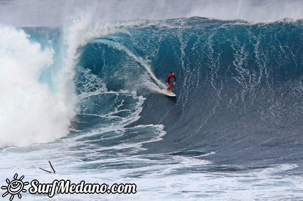 BIG XXL Wave Surfing North Tenerife Tenerife