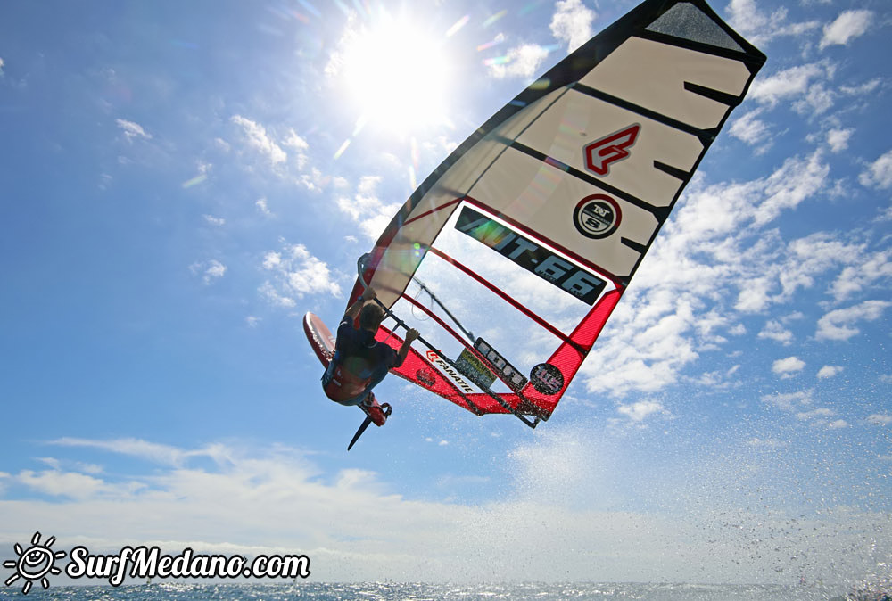 TWS Windsurf Pro Slalom Training 2016 in El Medano Tenerife