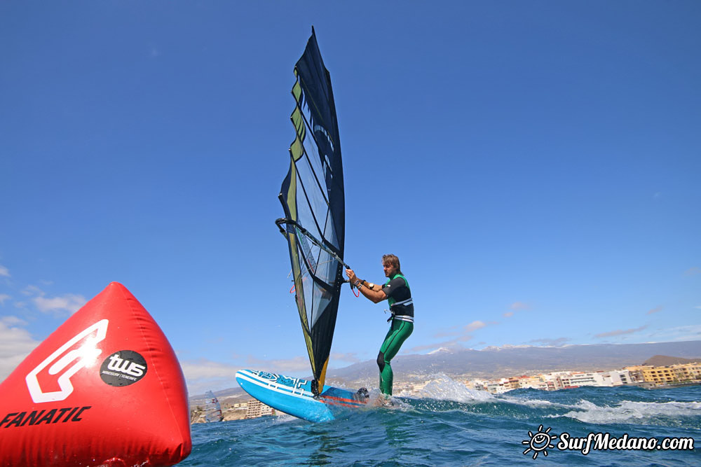 TWS Windsurf Pro Slalom Training 2016 in El Medano Tenerife
