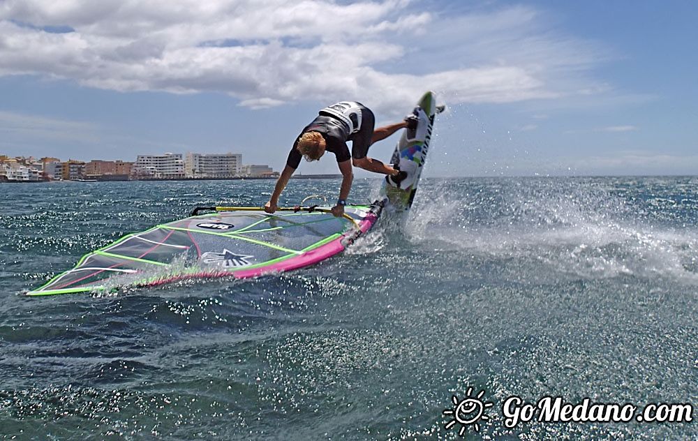 Fun freestyle 3style with south wind in El Medano 08-05-2016 Tenerife