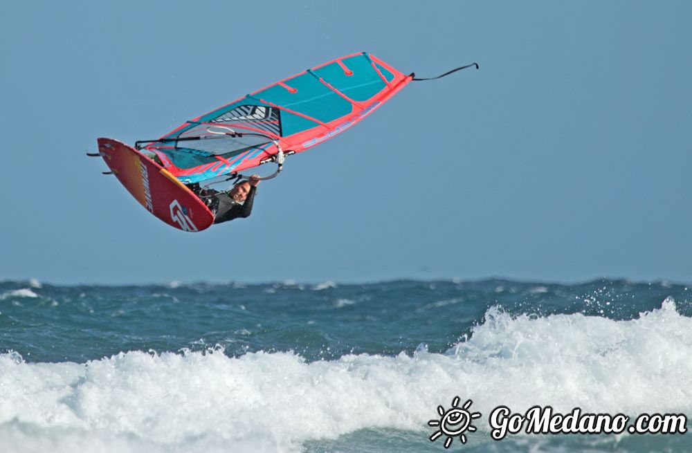 Wave windsurfing in El Medano 15-05-2016  