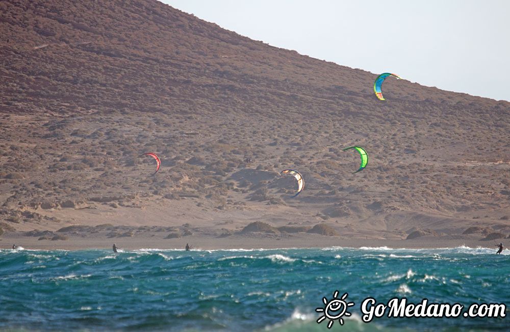 Wave windsurfing in El Medano 15-05-2016  