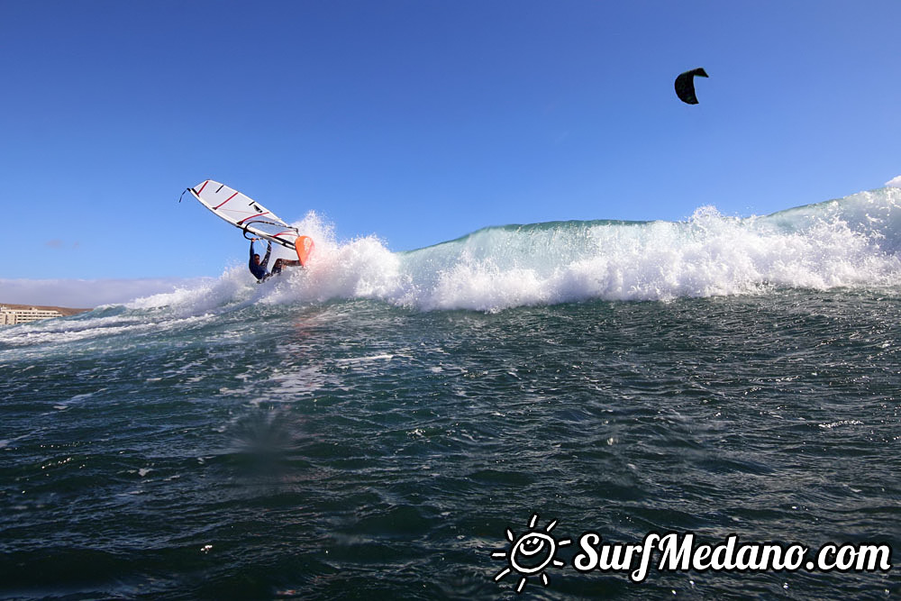 Enjoying 30 knots of wind in El Medano 12-11-2016