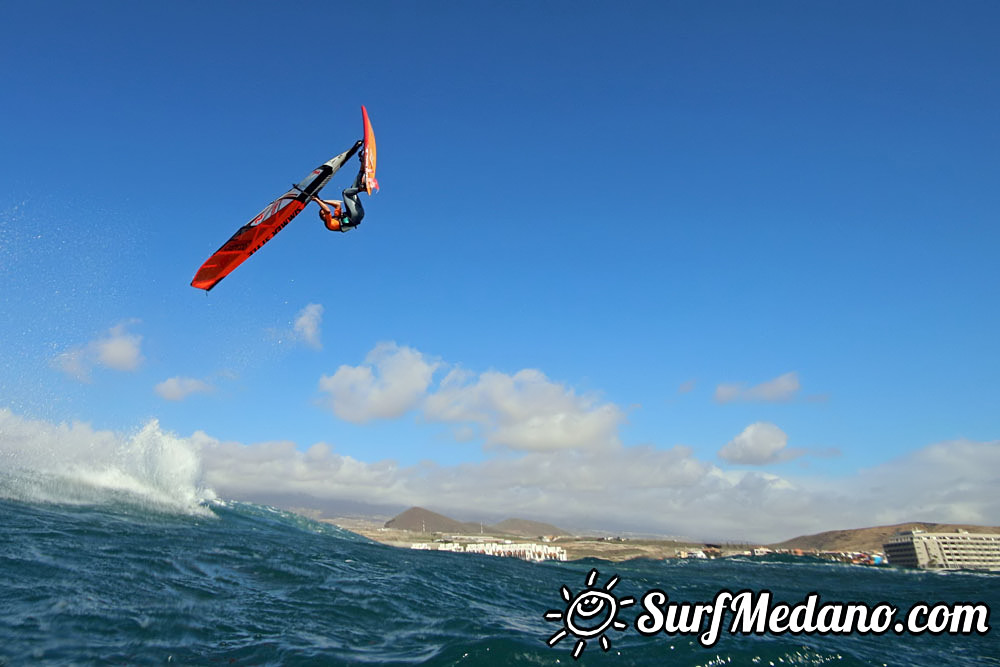 Enjoying 30 knots of wind in El Medano 12-11-2016